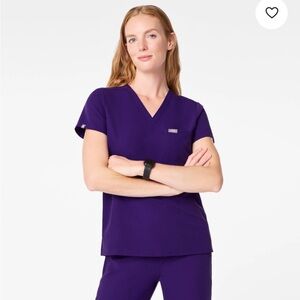 Figs One Pocket Scrub Top and Zamora Joggers in Purple Jam Size Small